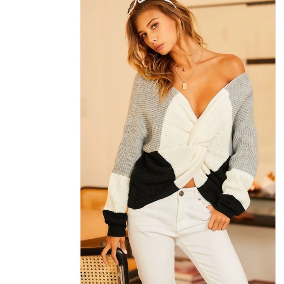 Twist Sweater - Picture 4 of 12